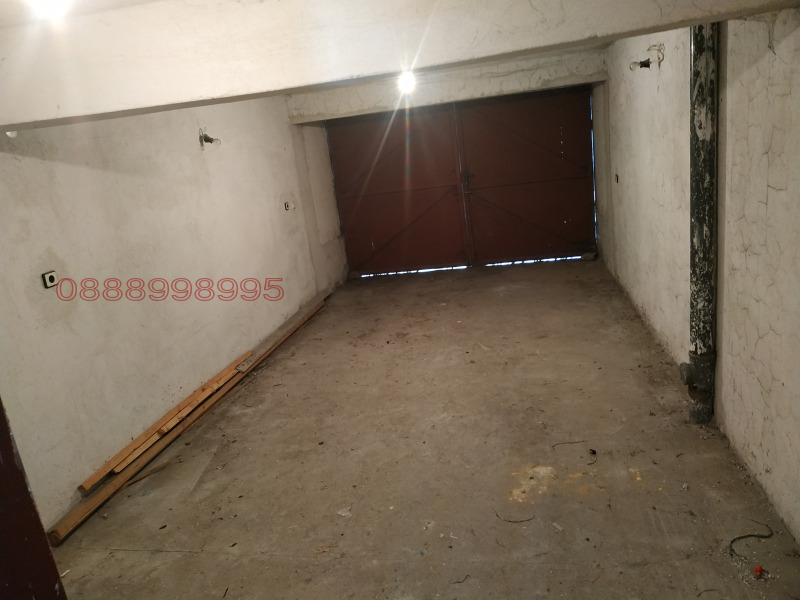 Дава под наем ГАРАЖ, ПАРКОМЯСТО, гр. Пазарджик, Моста на Лютата