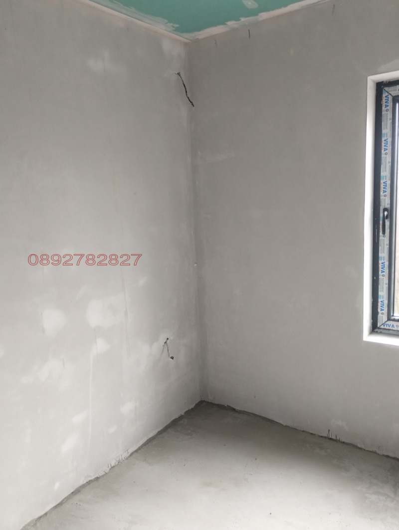 Дава под наем ГАРАЖ, ПАРКОМЯСТО, гр. Дулово, област Силистра