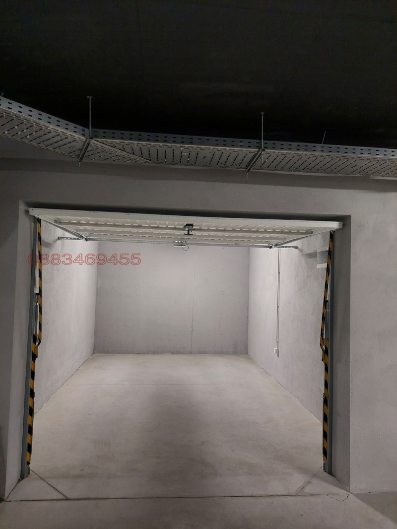 Дава под наем ГАРАЖ, ПАРКОМЯСТО, гр. София, Център