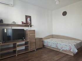 Stüdyo Vazrajdane, Ruse