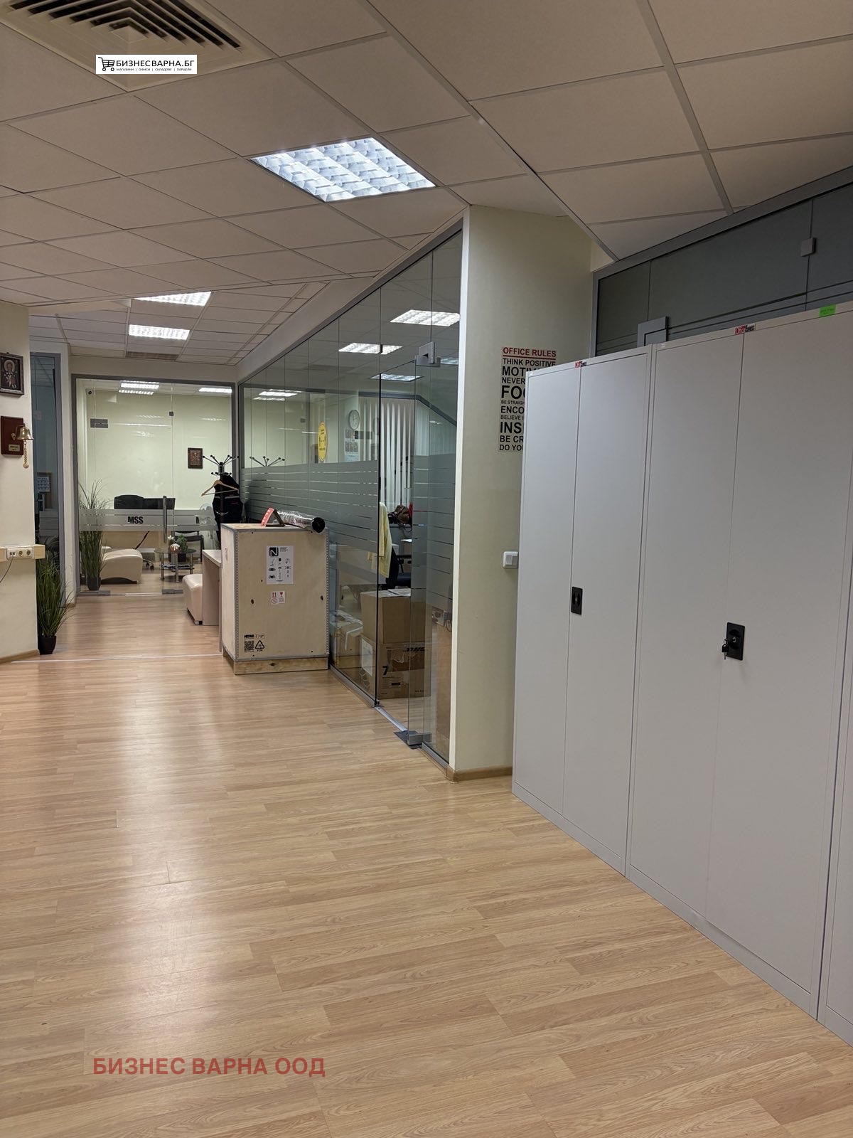 Дава под наем ОФИС, гр. Варна, Стадион Спартак, снимка 2 - Офиси - 56135185