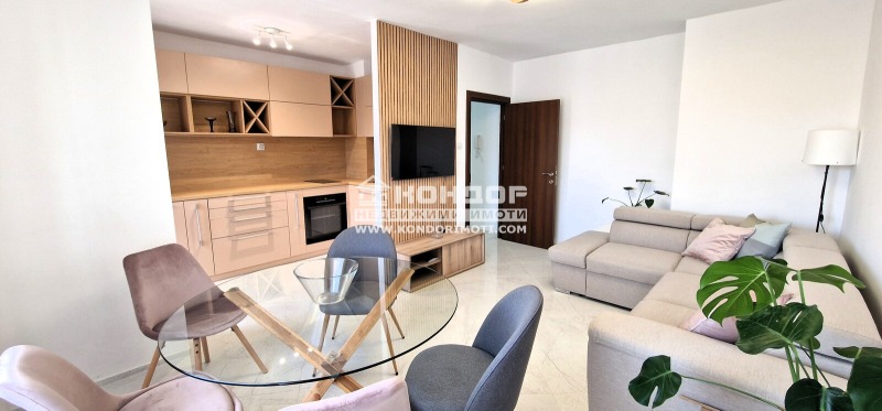 De inchiriat  1 dormitor Plovdiv , Țentâr , 52 mp | 41576435