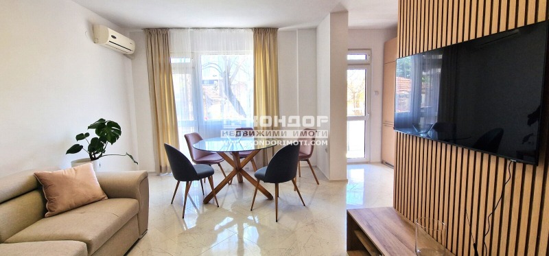 En renta  1 dormitorio Plovdiv , Tsentar , 52 metros cuadrados | 41576435 - imagen [2]