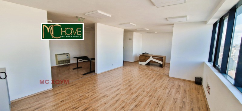 Дава под Наем ОФИС в град София, Център - 92 кв.м / 896 € » 1 752.42 лв., МС ХОУМ