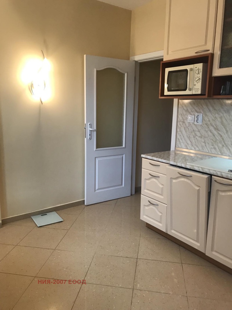 Vuokrattavana  1 makuuhuone Sofia , Mladost 1 , 48 neliömetriä | 68340290 - kuva [3]