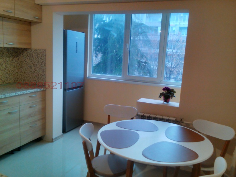 Дава под наем 3-СТАЕН, гр. Русе, Възраждане, снимка 8 - Апартаменти - 52985106