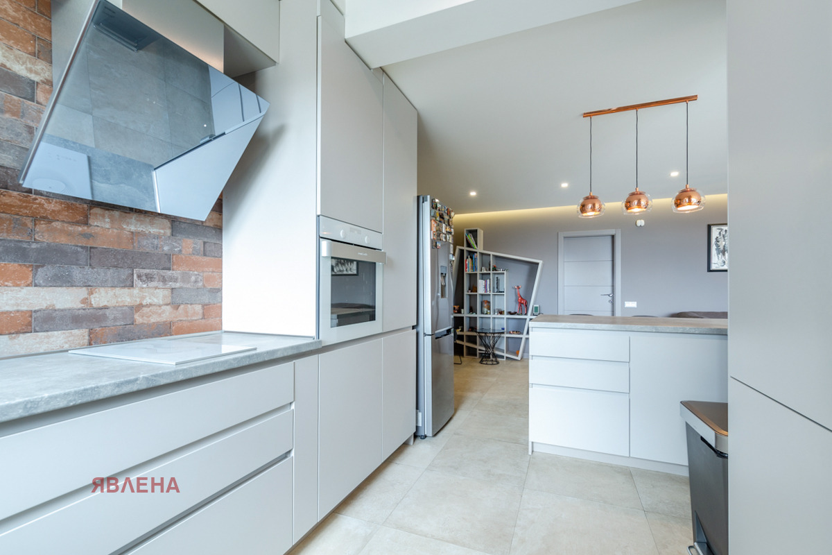 Дава под наем 3-СТАЕН, гр. София, Изгрев, снимка 6 - Апартаменти - 54361437