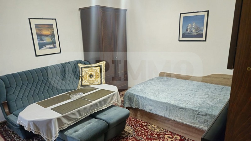 Дава под Наем ЕТАЖ ОТ КЪЩА в град Варна, Зимно кино Тракия - 50 кв.м / 430 € » 841.01 лв., ТОПИММО