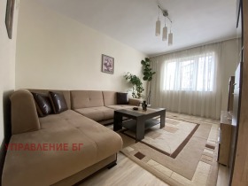 1 chambre Nadejda 4, Sofia 1