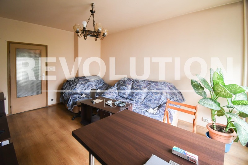 Дава под наем 2-СТАЕН, гр. София, Света Троица, снимка 3 - Апартаменти - 53177935