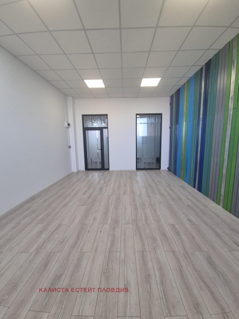 Vuokrattavana  Toimisto Plovdiv , Južen , 32 neliömetriä | 36931432 - kuva [2]