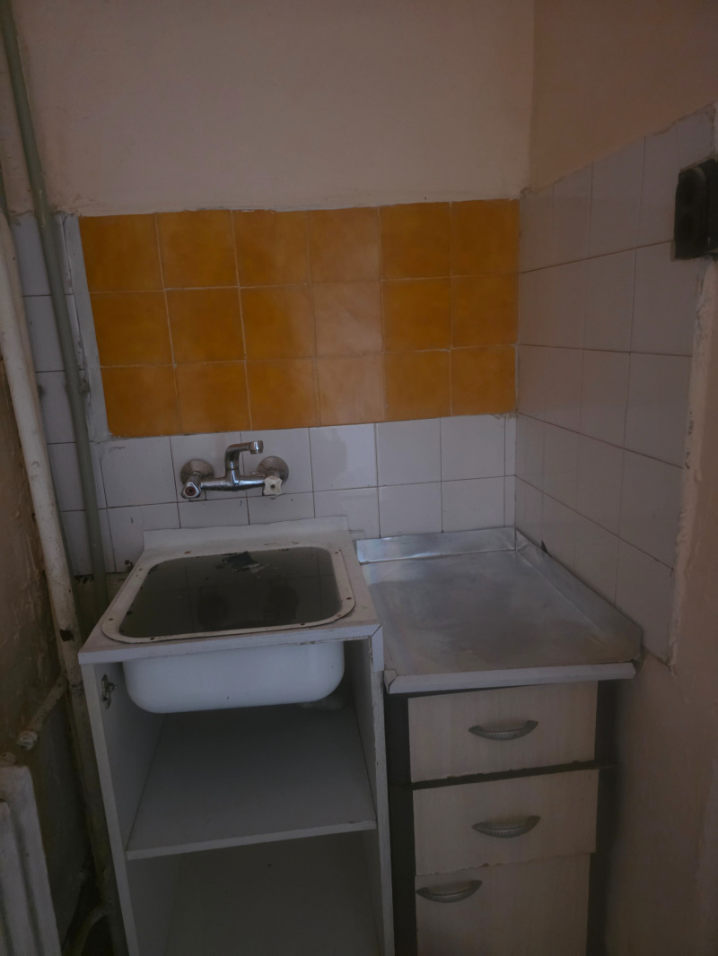 Дава под наем СКЛАД, гр. София, Лозенец, снимка 3 - Складове - 53070585