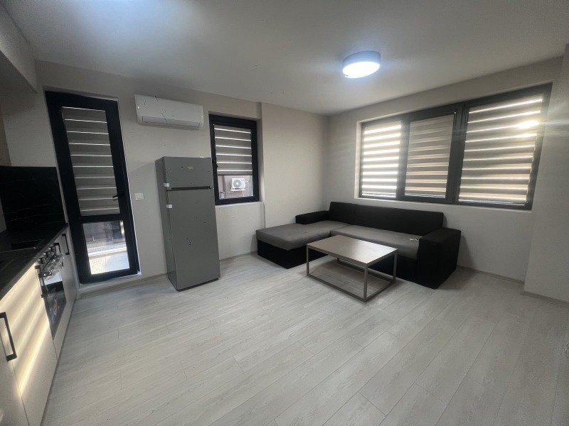 K pronájmu  1 ložnice Sofia , Borovo , 60 m2 | 91208630 - obraz [2]