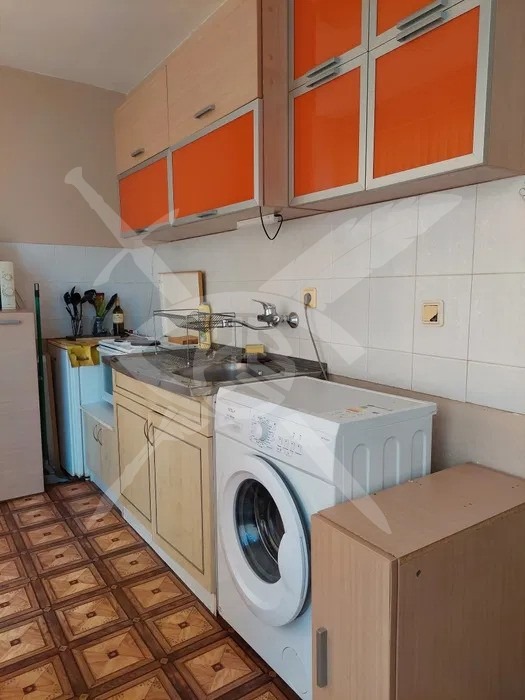 Дава под нем  3-стаен, град Варна, Конфуто •  450 EUR • ID 77309977 — holmes.bg - [1] 