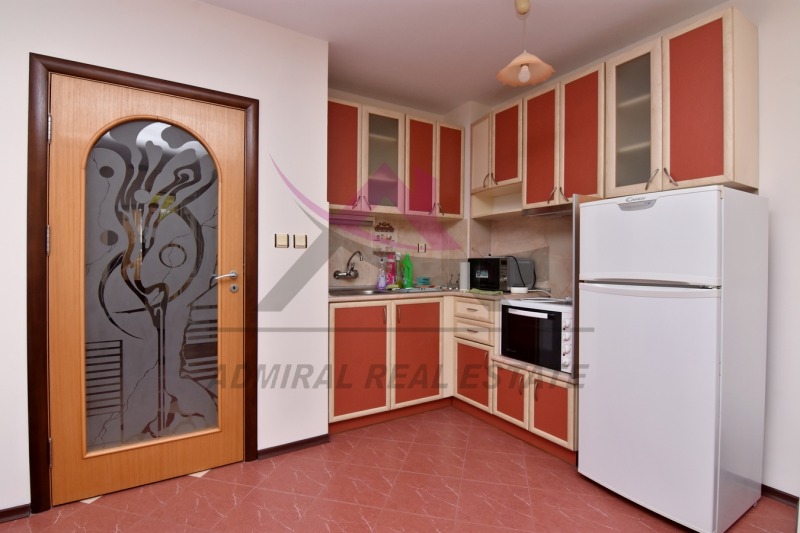 Дава под Наем 3-СТАЕН в град Варна, Базар Левски - 100 кв.м / 562 € » 1 099.18 лв., АДМИРАЛ РИЪЛ ЕСТЕЙТ ЕООД