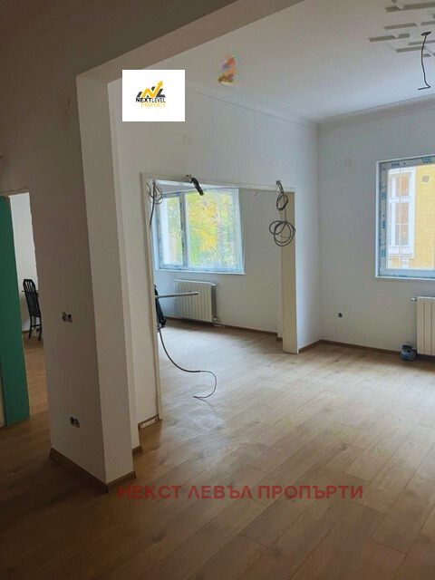 K pronájmu  3 ložnice Sofia , Centar , 108 m2 | 56167560