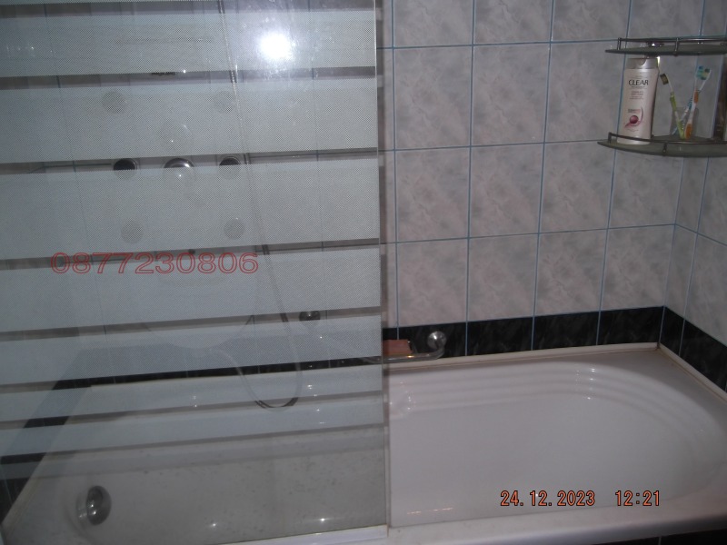 Дава под наем ЕТАЖ ОТ КЪЩА, гр. Добрич, ЖП Гара, снимка 6 - Етаж от къща - 53281657