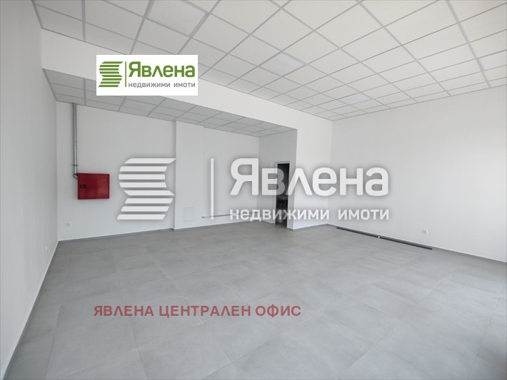 Дава под нем  Магазин, град София, Надежда 1 •  700 EUR • ID 32630515 — holmes.bg - [1] 