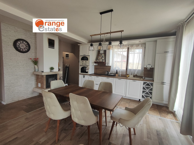 Под наем КЪЩА, област София, гр. Божурище • 1250 € • 57176107 — Holmes.bg