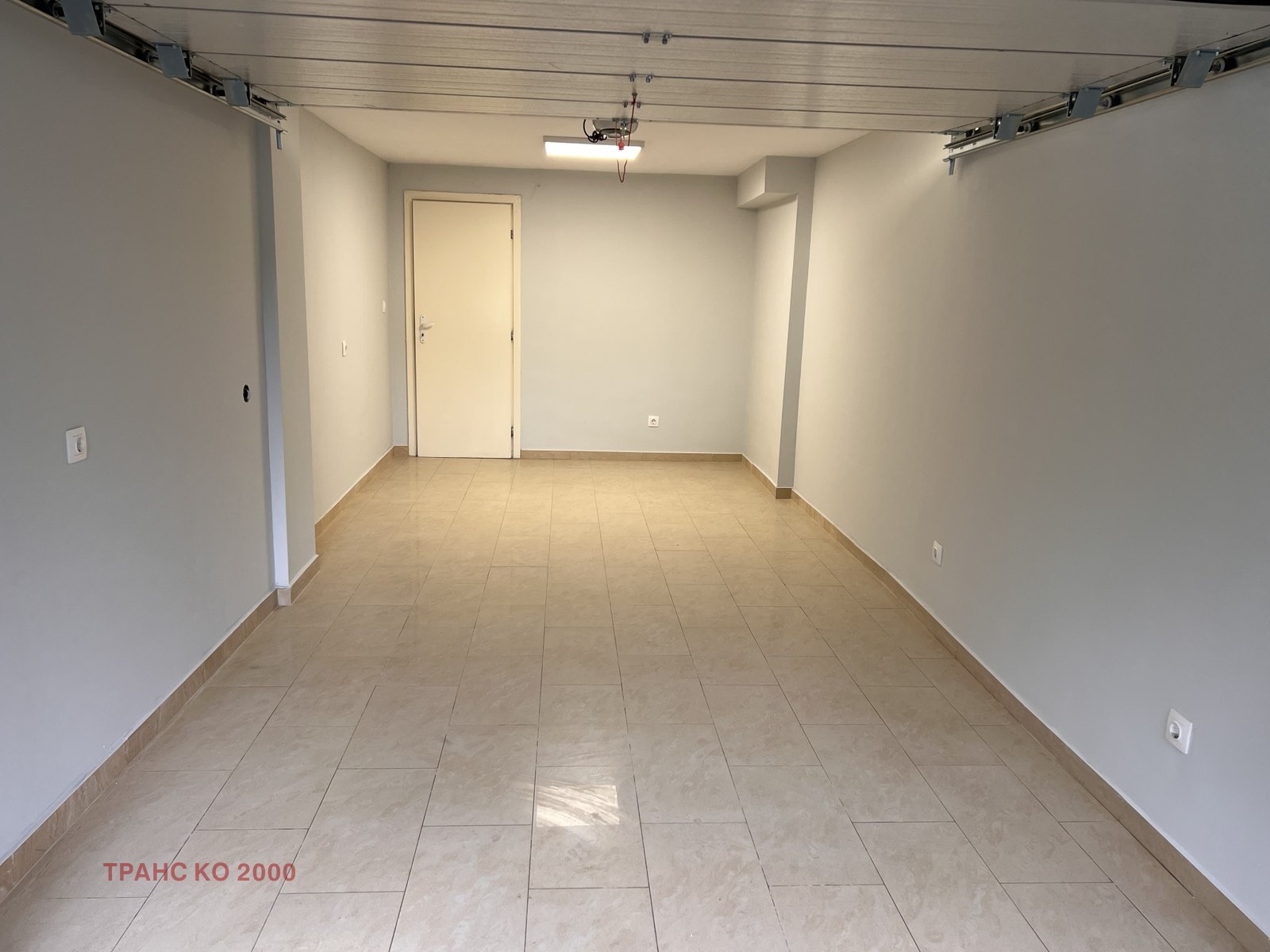 Дава под наем ГАРАЖ, ПАРКОМЯСТО, гр. София, Студентски град, снимка 2 - Гаражи и паркоместа - 53839433