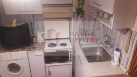 Studio Vâzrajdane, Ruse