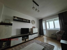 3 dormitoare Gagarin, Plovdiv