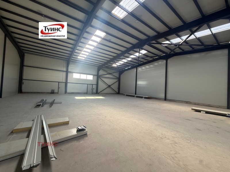 Дава под наем ПРОМ. ПОМЕЩЕНИЕ, гр. Пловдив, Индустриална зона - Север, снимка 3 - Производствени сгради - 53199010