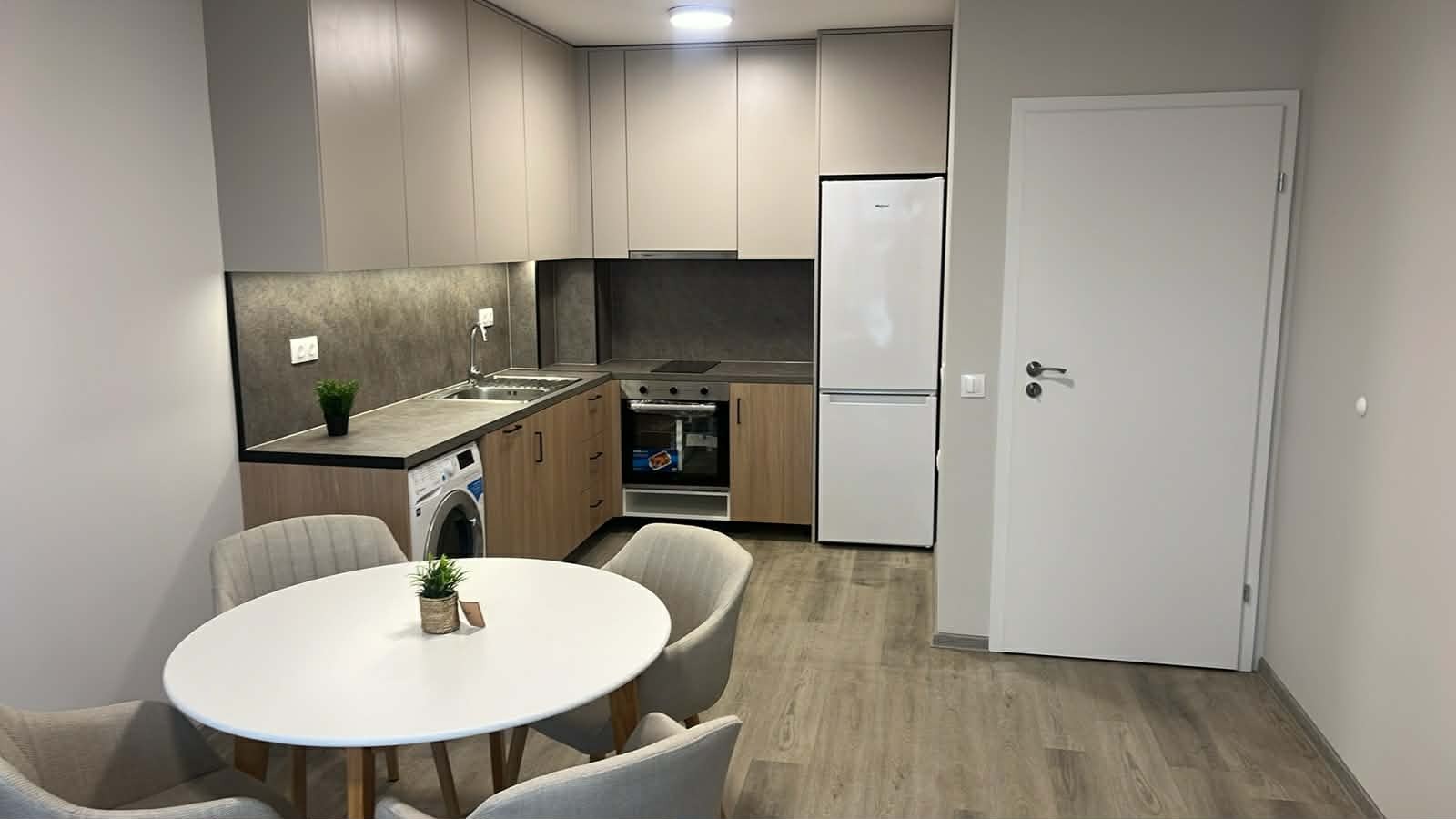 Дава под наем 2-СТАЕН, гр. София, Малинова долина, снимка 2 - Апартаменти - 54066265