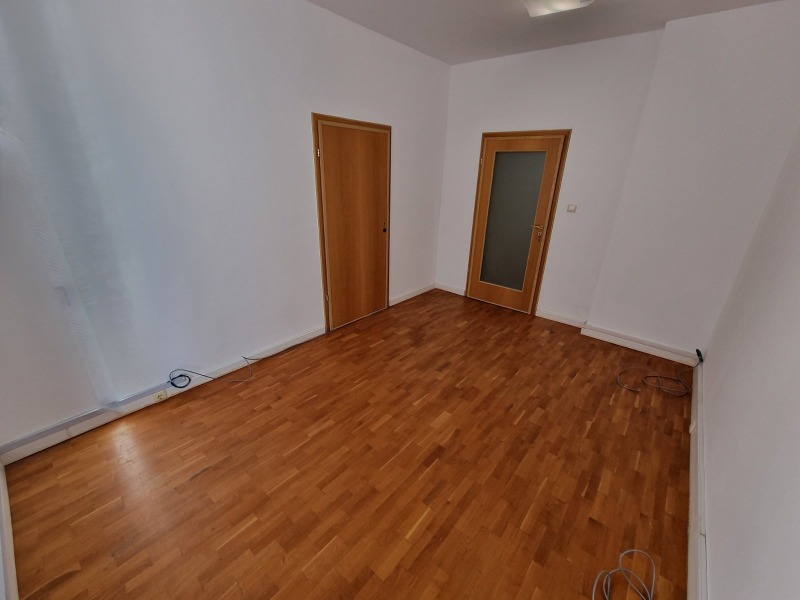 Do wynajęcia  Biuro Sofia , Centar , 110 mkw | 67866393 - obraz [12]