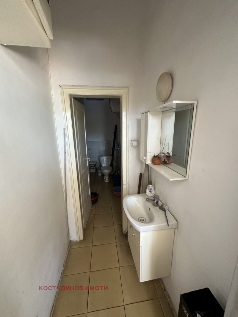 Дава под наем МАГАЗИН, гр. Пловдив, Кършияка, снимка 6 - Магазини - 53116540