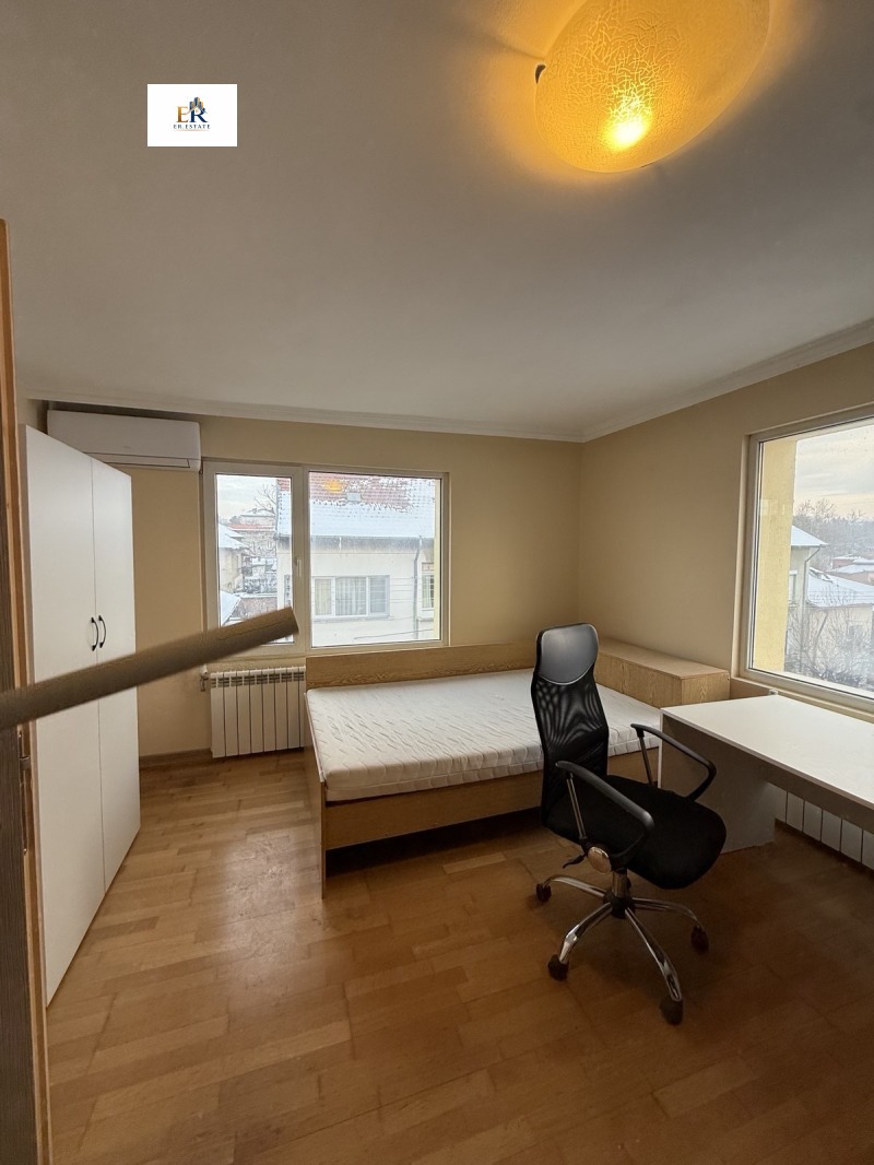 Дава под наем 4-СТАЕН, гр. Плевен, Широк център, снимка 9 - Апартаменти - 53316530