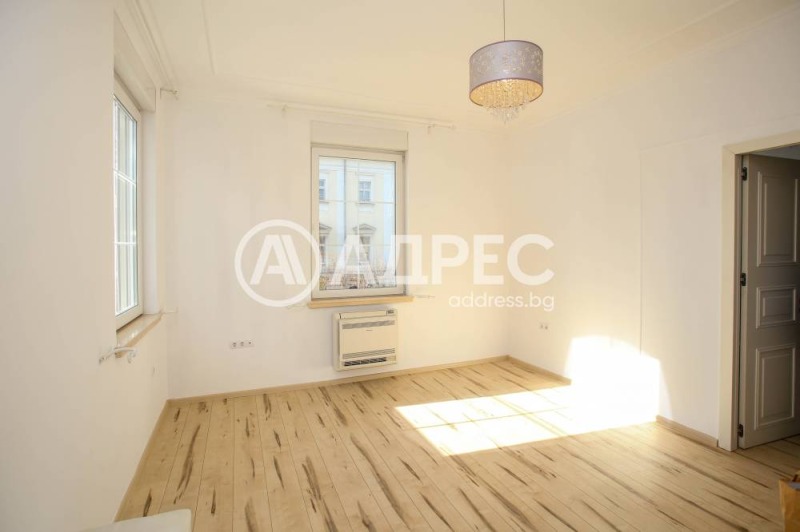 Дава под наем МНОГОСТАЕН, гр. София, Център, снимка 7 - Апартаменти - 53423540