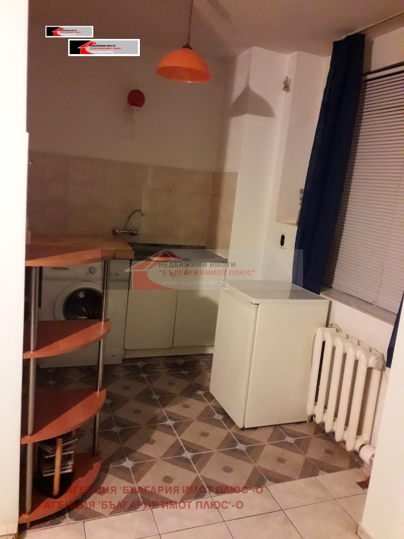 Издаје се  Студио Софија , Младост 4 , 50 м2 | 69328844 - слика [4]