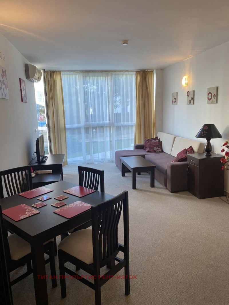 Te huur  1 slaapkamer Burgas , Sarafovo , 58 m² | 36032956