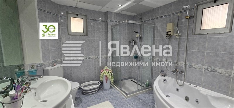 Дава под наем 4-СТАЕН, гр. Варна, Център, снимка 9 - Апартаменти - 55336372