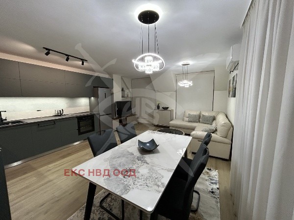 Дава под наем 2-СТАЕН, гр. Пловдив, Център