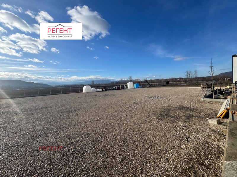 Дава под наем МЯСТО, гр. Севлиево, област Габрово, снимка 4 - Парцели - 53111247