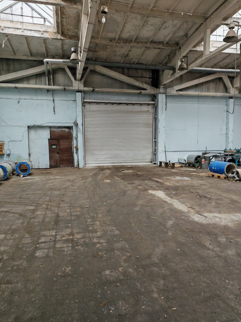 Дава под наем СКЛАД, гр. Русе, Промишлена зона - Запад, снимка 4 - Складове - 53016470