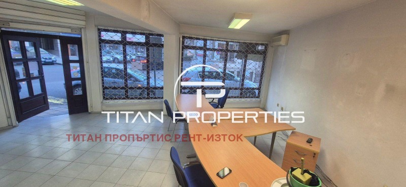 Дава под наем ОФИС, гр. Бургас, Център