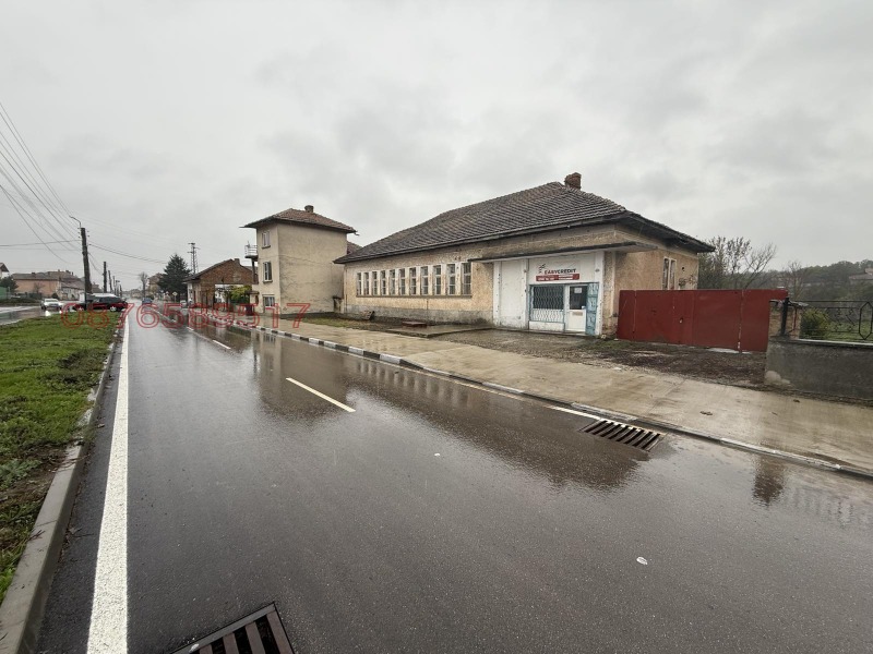 Дава под наем ПРОМ. ПОМЕЩЕНИЕ, с. Горна Митрополия, област Плевен, снимка 3 - Производствени сгради - 52781583