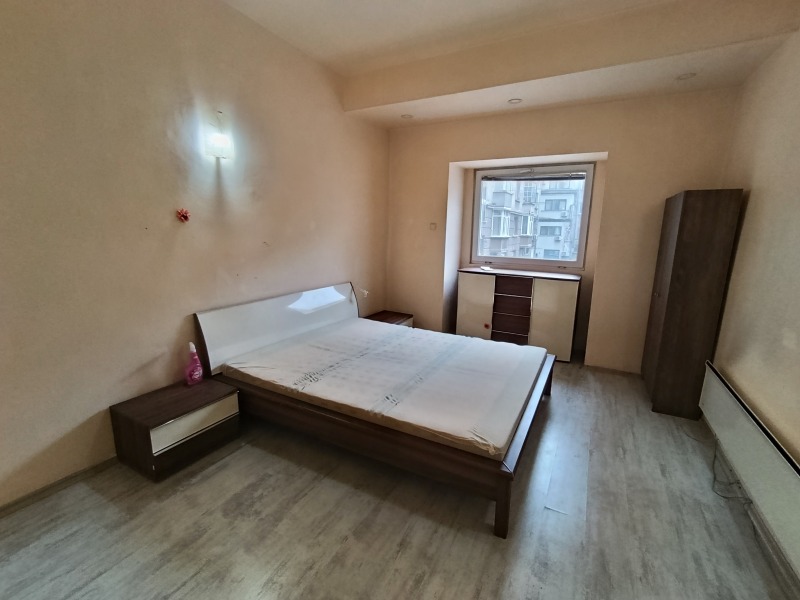 De inchiriat  1 dormitor Sofia , Țentâr , 50 mp | 17873800 - imagine [3]