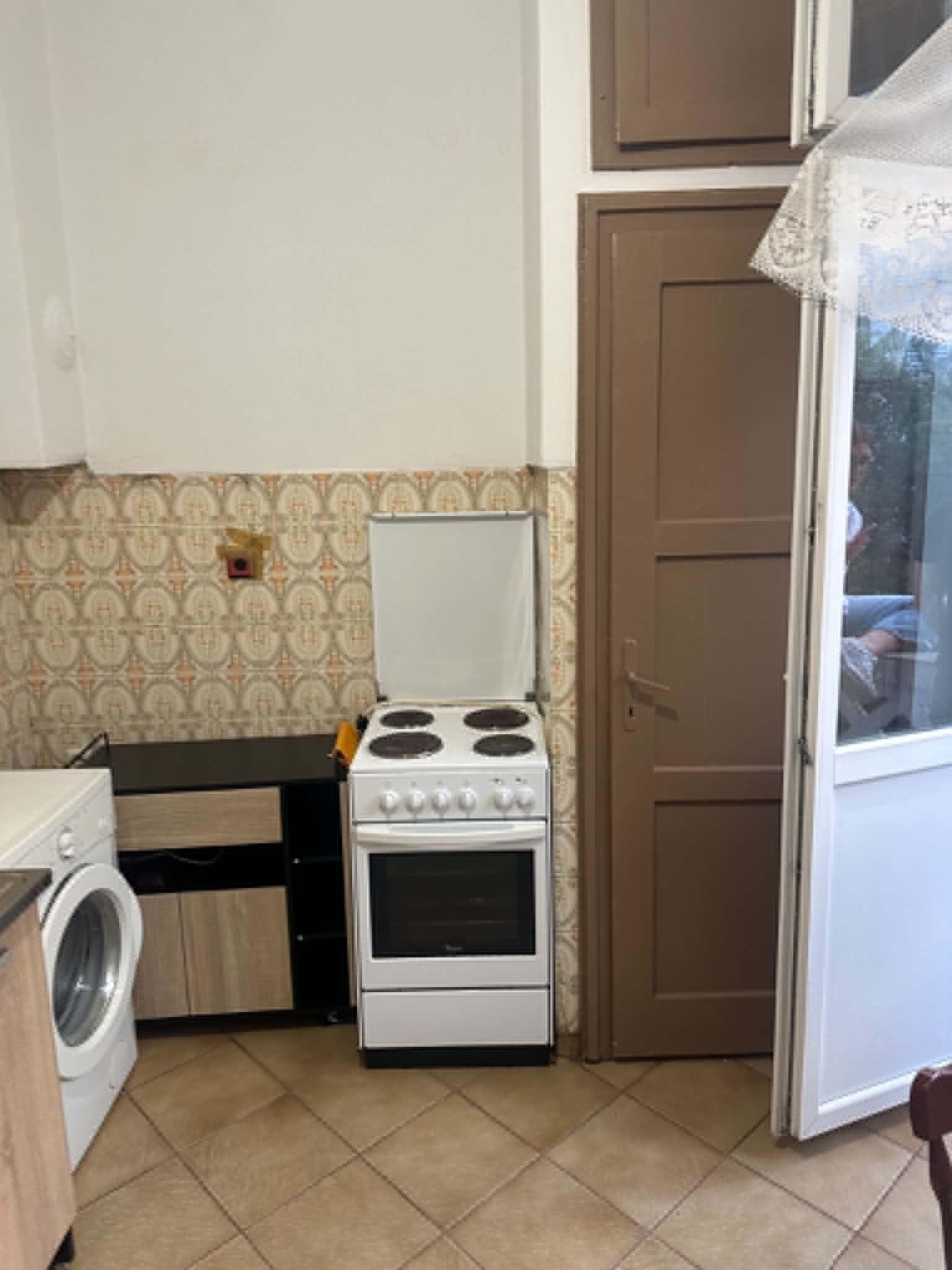Дава под наем 2-СТАЕН, гр. София, Зона Б-18, снимка 4 - Апартаменти - 56067420