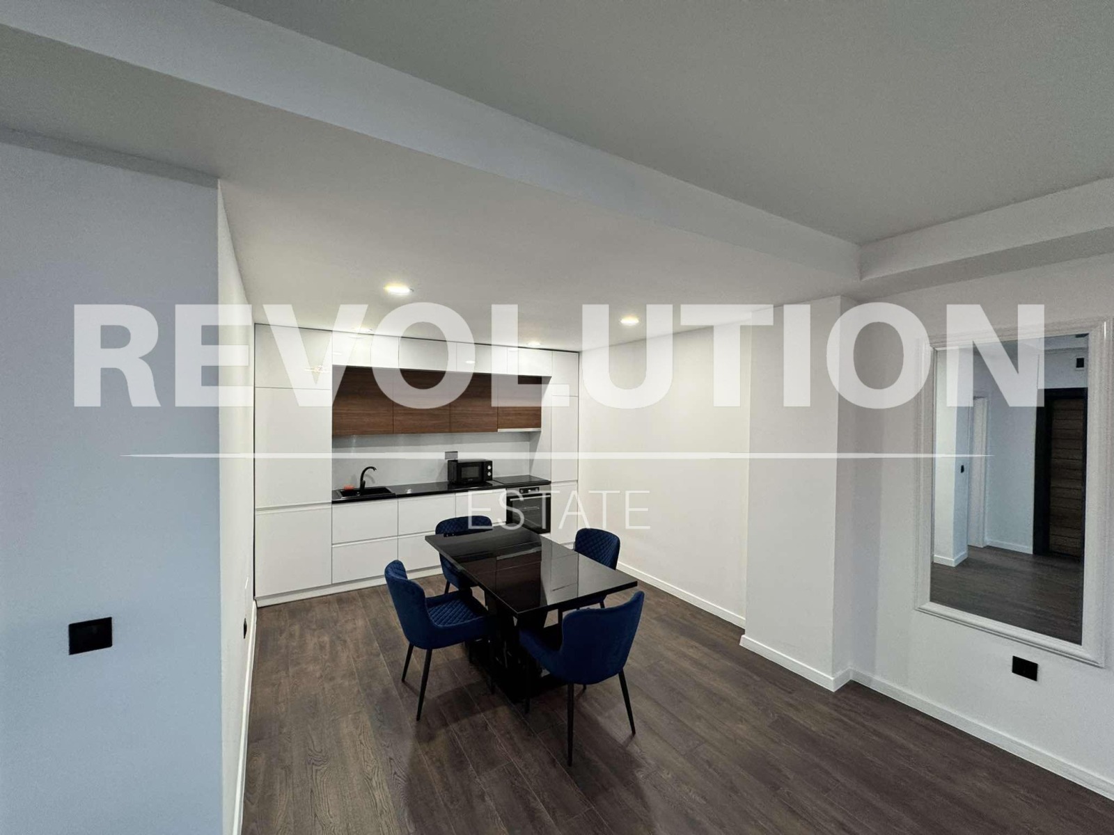 Дава под наем 3-СТАЕН, гр. Варна, м-т Ален мак, снимка 3 - Апартаменти - 53947151