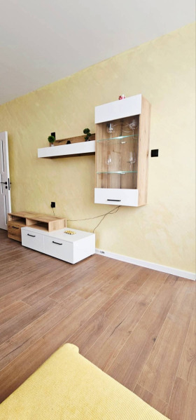 ���� ��� ���� 3-����� | Imot.bg � ����� ������ 12