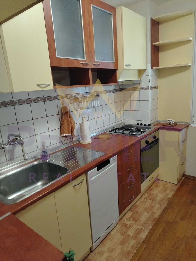 K pronájmu  2 ložnice Varna , Ljatno kino Trakija , 82 m2 | 94810894
