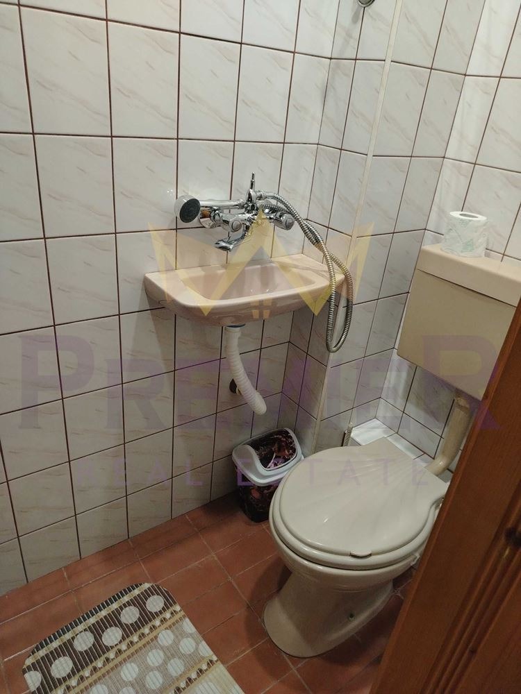 K pronájmu  2 ložnice Varna , Ljatno kino Trakija , 82 m2 | 94810894 - obraz [16]