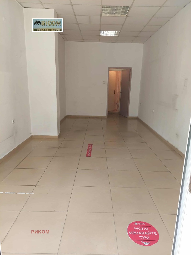 Дава под наем  Офис град Плевен , Идеален център , 35 кв.м | 75641326