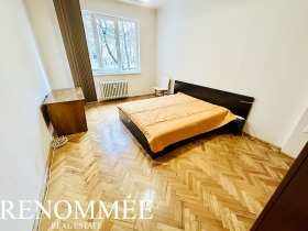 2 slaapkamers Javorov, Sofia 5