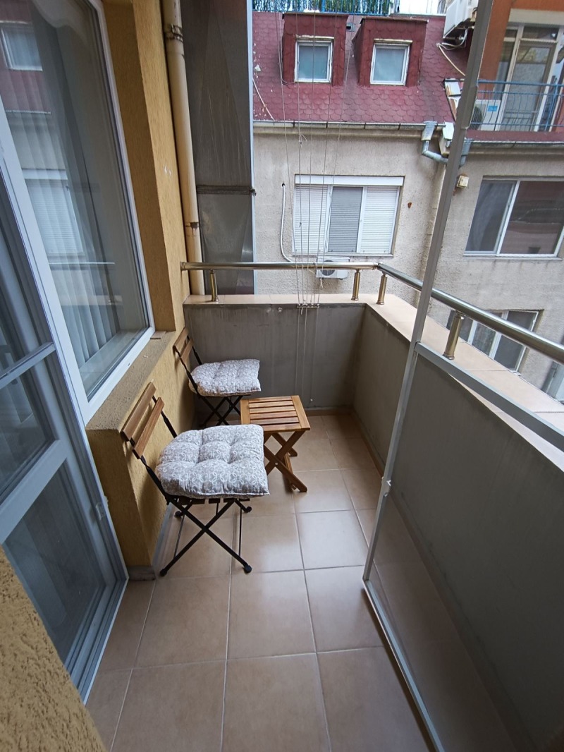 A louer  1 chambre Bourgas , Slaveikov , 65 m² | 26412940 - image [7]