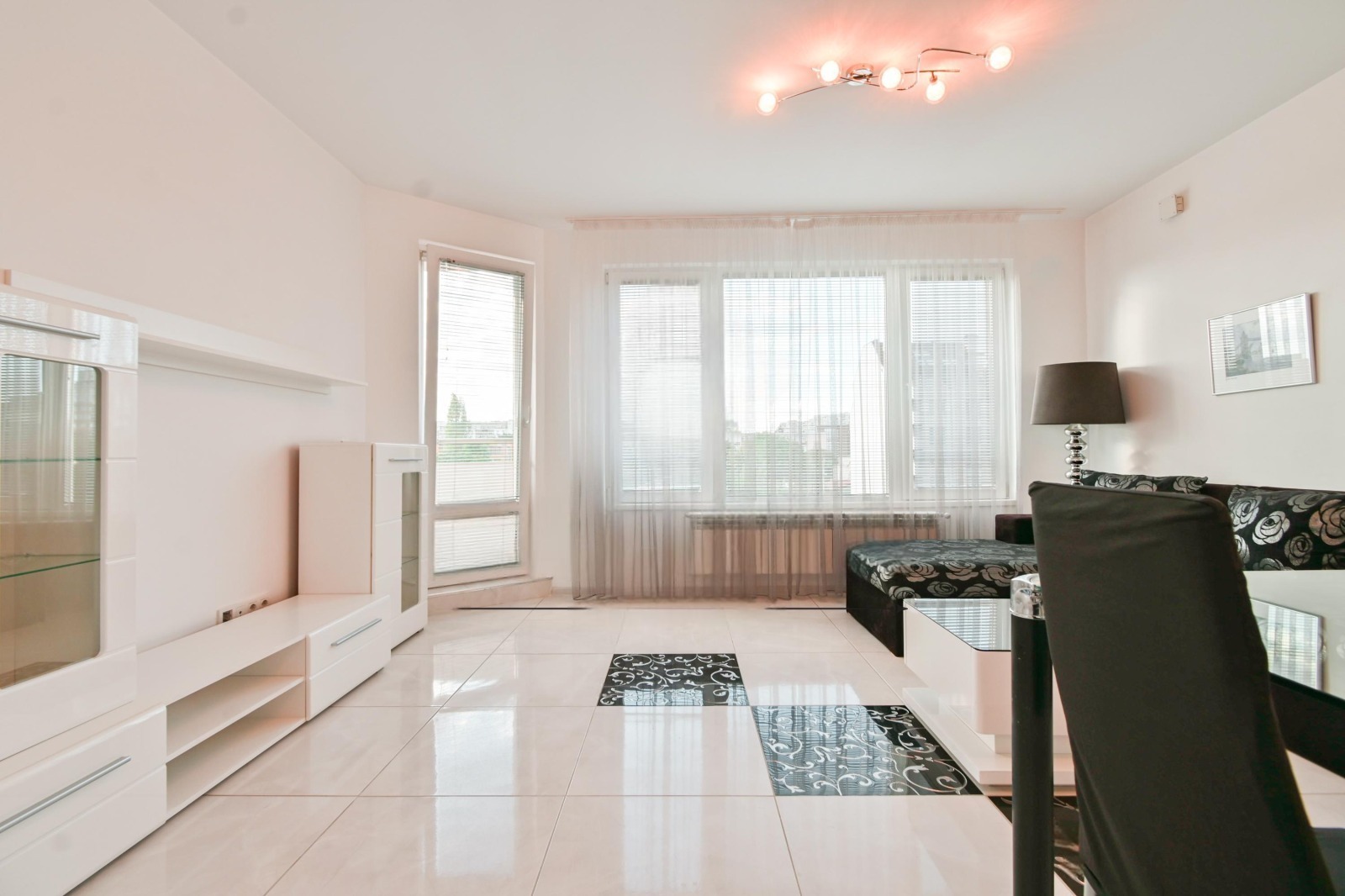 Дава под наем 3-СТАЕН, гр. София, Красна поляна 2, снимка 3 - Апартаменти - 53781705